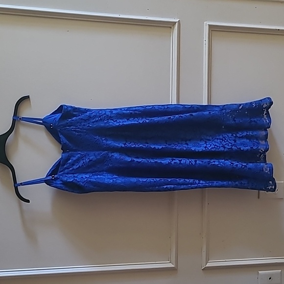 NEW Guess Floral Lace Trumpet Dress, Cobalt Blue, Sz 8 - Picture 4 of 8